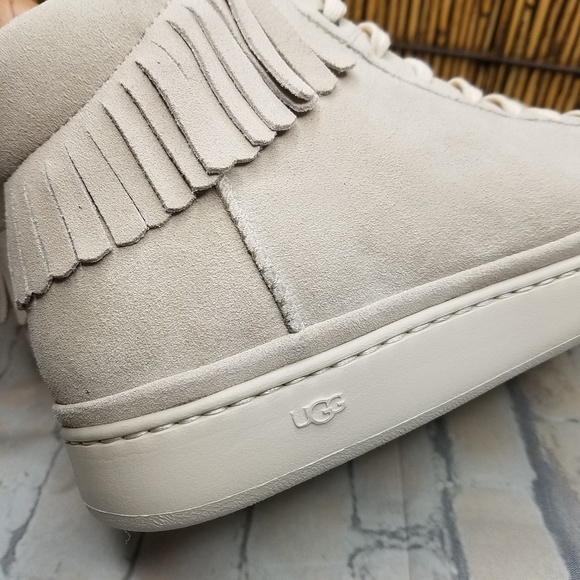 UGG Men's Chukka Sneaker High Fringe Suede Boots - Picture 3 of 6